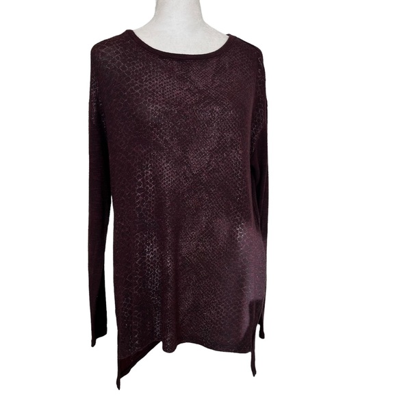 A.N.A. Long Sleeved light Sweater Plum with Silver reflective Sparkle size M - Picture 1 of 11